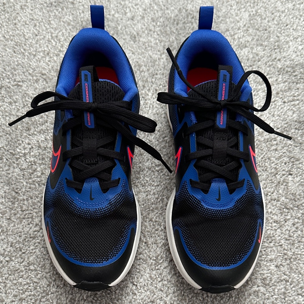 Youth Nike Cosmic Running Shoes (4.5Y)